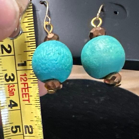 Necklace with matching earing. designed by Jil, originally $14.98  18” & 20” - Picture 4 of 5